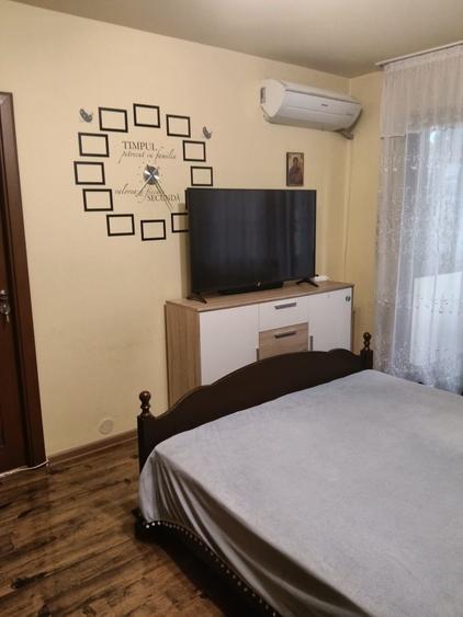 Apartament cu 3 camere semidecomandat în Brazda lui Novac