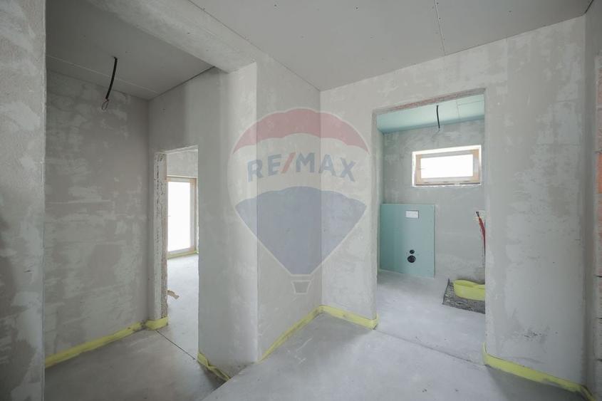 Casă individuală cu 5 camere cu Teren 435 Mp în Săldăbagiu de Munte