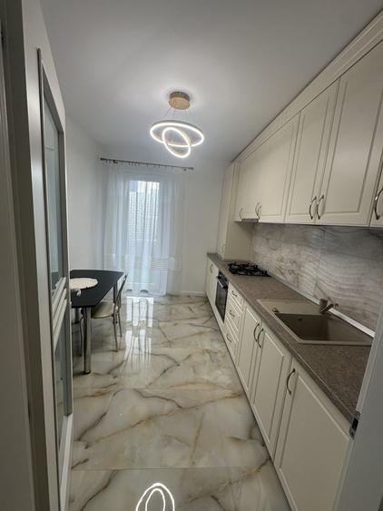 Apartament cu 2 camere decomandat în Turnișor