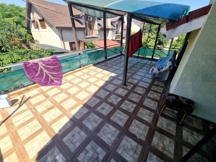 Casă cu 5 camere cu Teren 544 Mp în Agigea