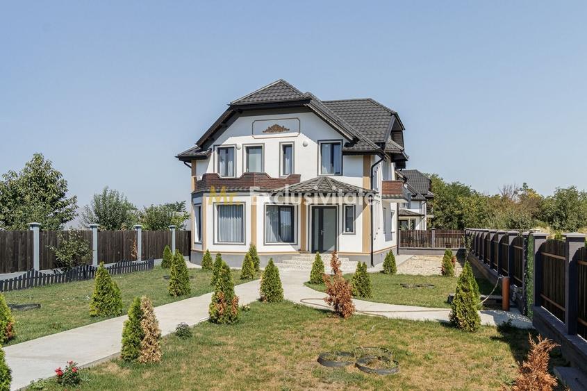 Casă individuală cu 5 camere cu Canalizare în Dobreni