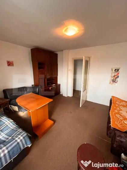 Apartament cu 3 camere decomandat în George Enescu