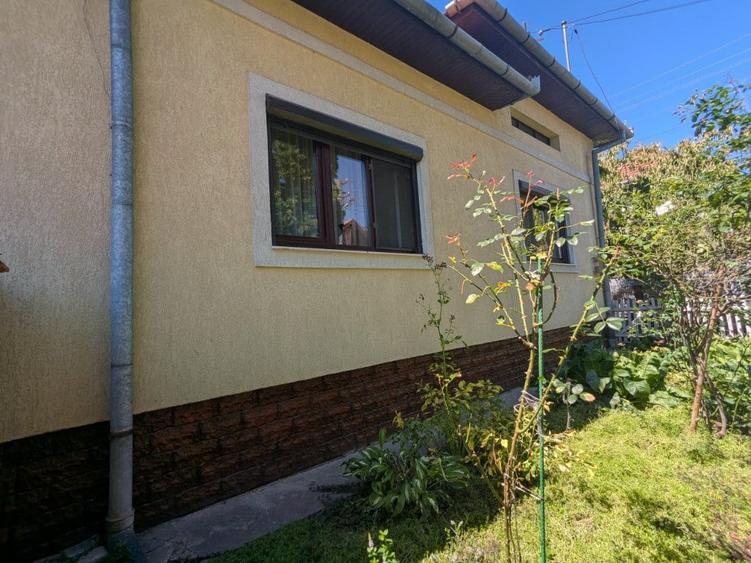 Casă cu 3 camere cu Teren 250 Mp în Central