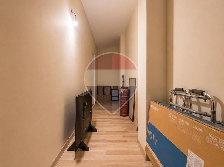 Apartament cu 3 camere decomandat în Baza 3