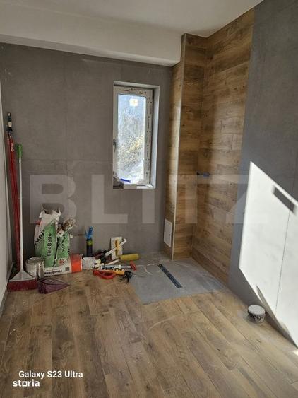 Casă cu 4 camere cu Teren 275 Mp în Tăuți