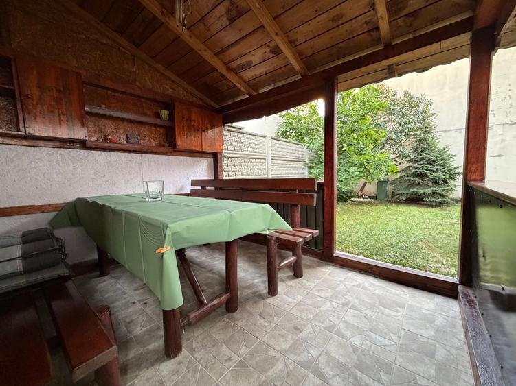 3 Camere || Parter Înalt || Curte - 11