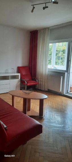 Apartament cu 3 camere decomandat în Aradului