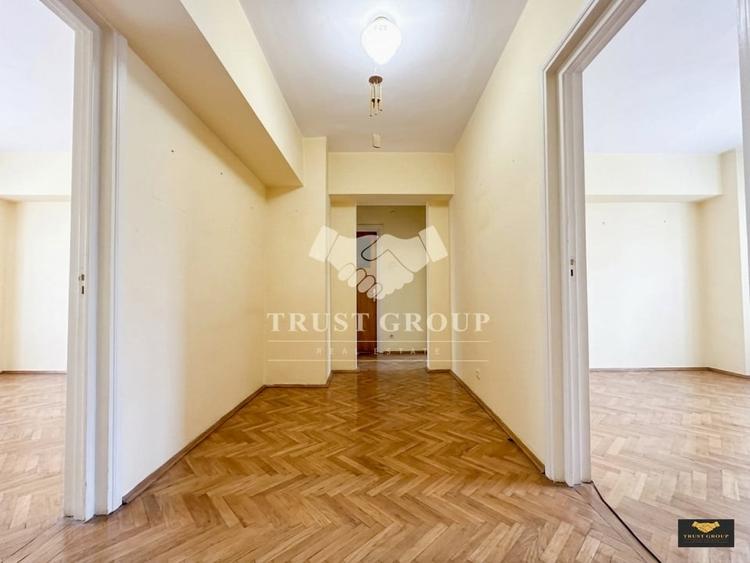Apartament cu 4 camere decomandat în Titulescu
