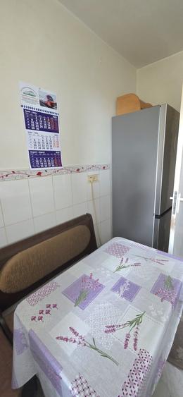 350euro/luna , 2 camere, Central Tarom Arcu. Ideal pentru 2 studenti. - 2