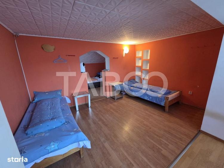 Casă cu 4 camere în Central