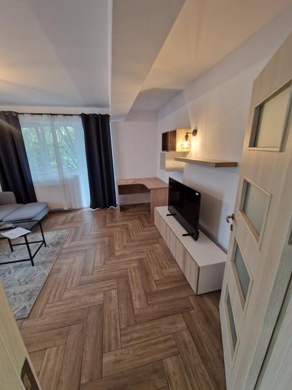 Apartament cu 2 camere decomandat în Doamna Ghica