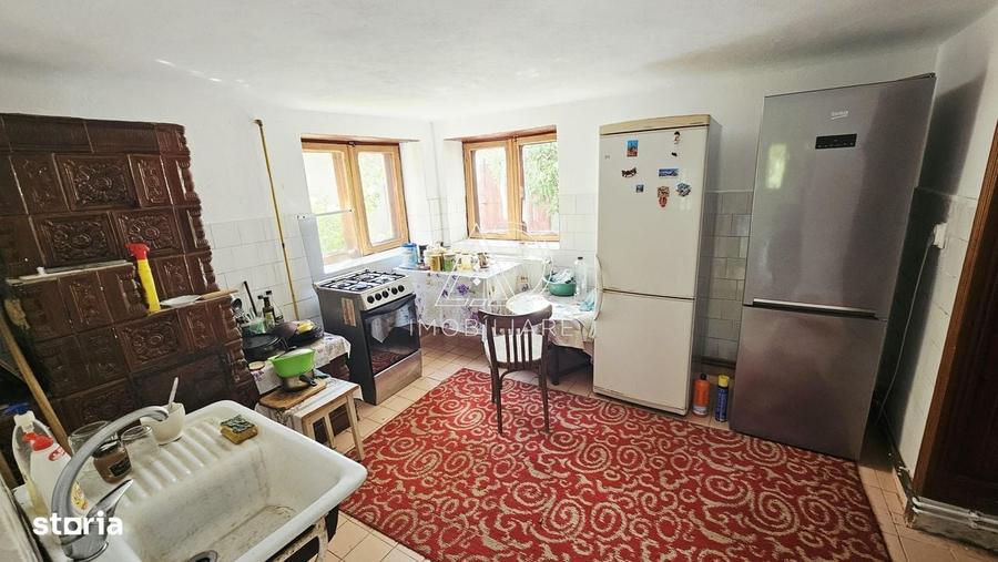 Casă cu 4 camere în Central