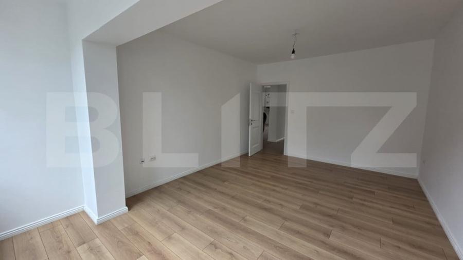 Apartament cu 3 camere semidecomandat în Unirea