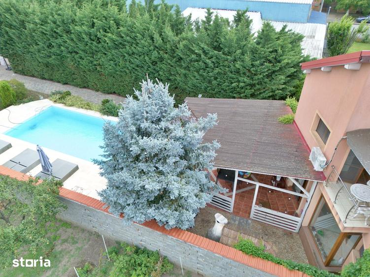 Casă cu 5 camere cu Teren 781 Mp în Gai
