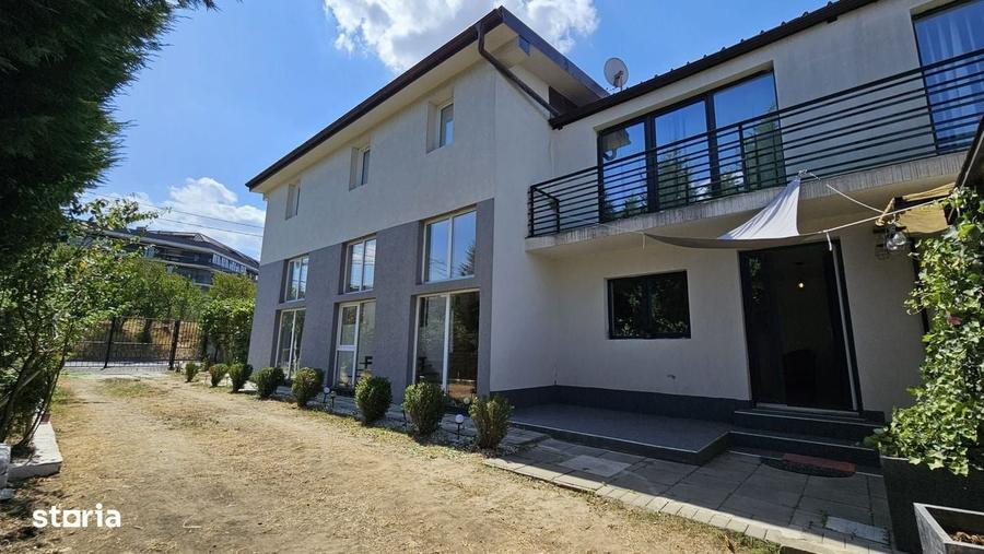 Casă cu 4 camere în Mărăști