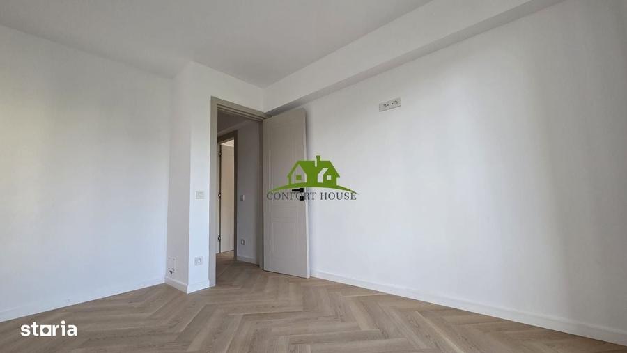 Apartament cu 3 camere decomandat în Traian