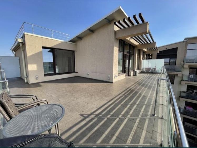 Apartament cu 3 camere decomandat în Copou