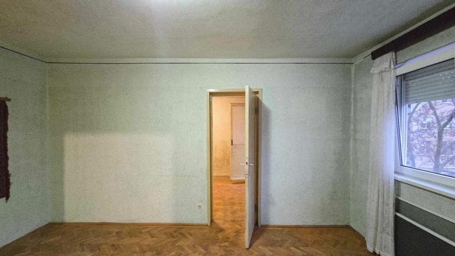 Ap 3 cam tip T de vânzare, str Războieni-AP1467 - 5
