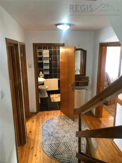 Casă cu 5 camere cu Teren 80 Mp în Central