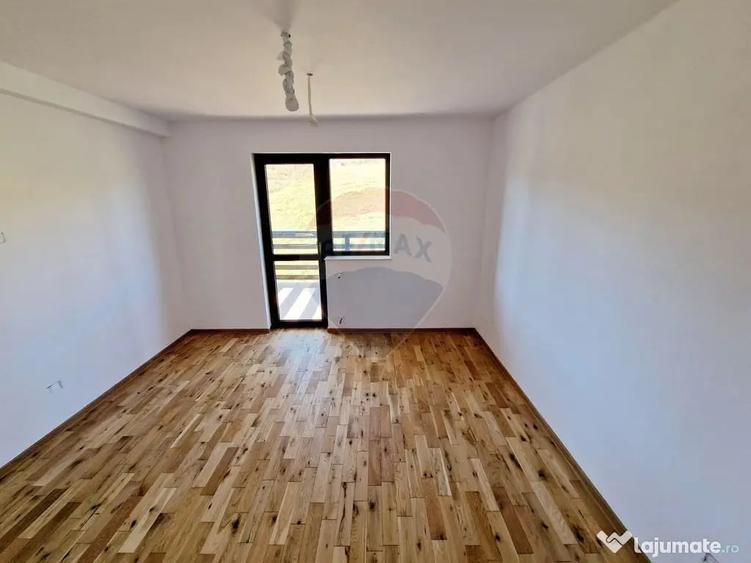 Casa / Vila cu 8 camere de vanzare in zona Balaur - 5