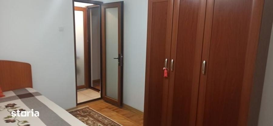 Apartament cu 2 camere în Micro 16