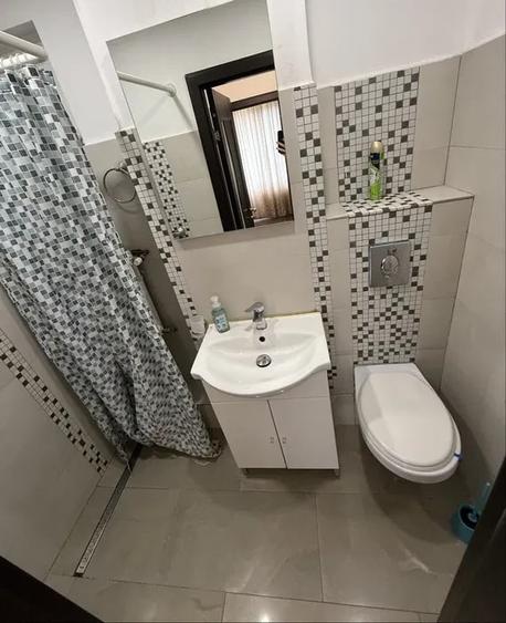 Apartament cu 2 camere decomandat, mobilat în Sala Palatului