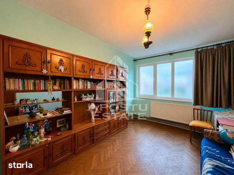 Apartament cu 2 camere decomandat în Circumvalațiunii