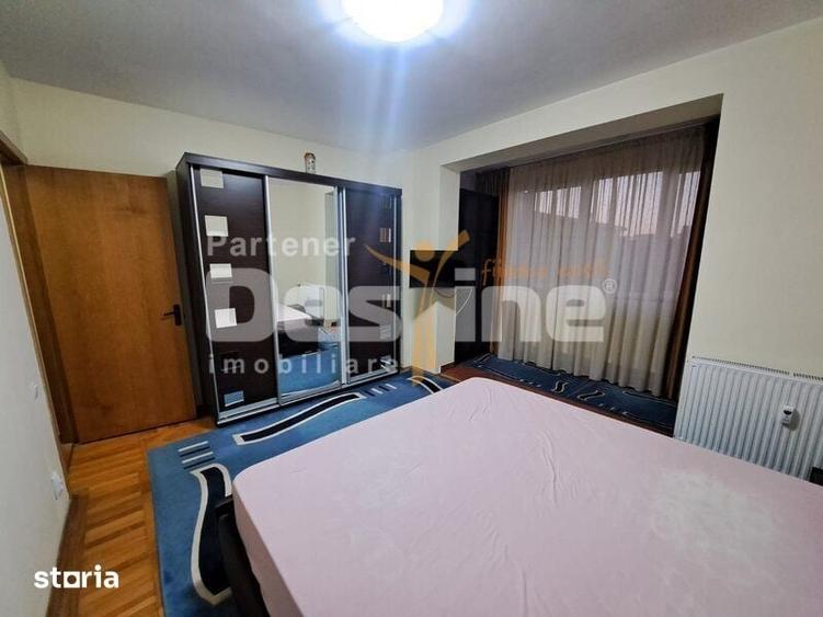 Apartament cu 3 camere semidecomandat în Pantelimon