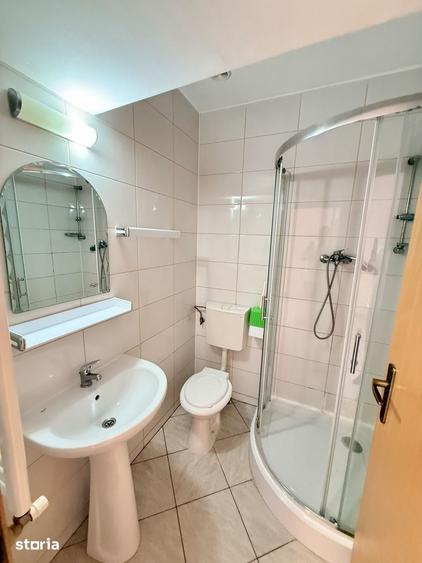 Casă cu 4 camere cu Teren 100 Mp în Grivița