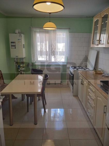 Apartament cu 3 camere decomandat în Mărăști