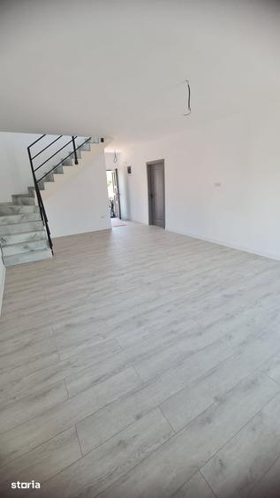 Casă cu 4 camere cu Teren 110 Mp în Berceni