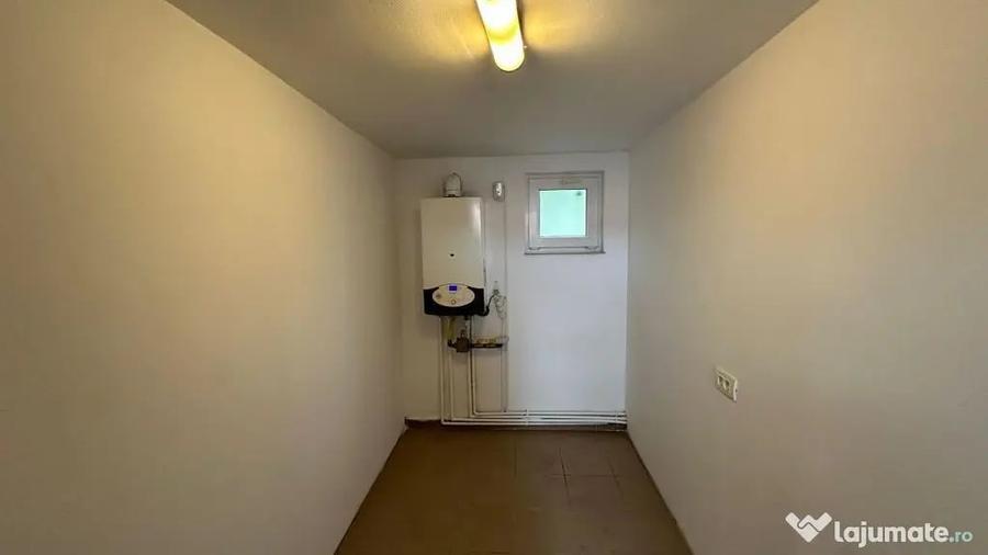 Casă cu 3 camere cu Teren 1397 Mp în Ștefănești