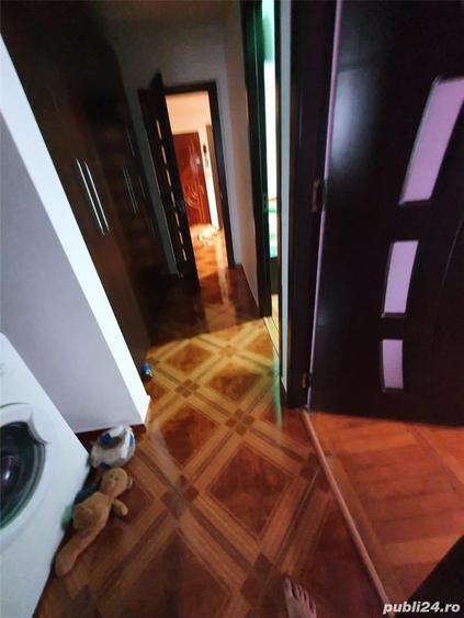 Apartament cu 3 camere decomandat în Carol Davila