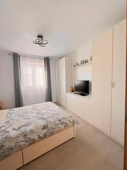 Apartament cu 2 camere semidecomandat în Dacia