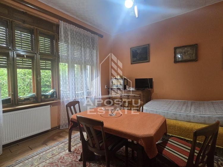 Casă individuală cu 3 camere cu Canalizare în Gurahonț