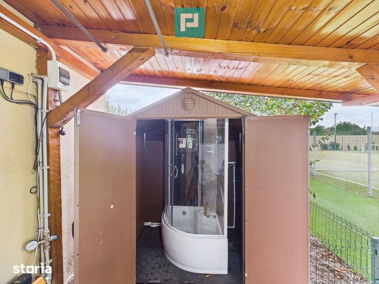 Casă cu 4 camere cu Teren 2880 Mp în Vinga