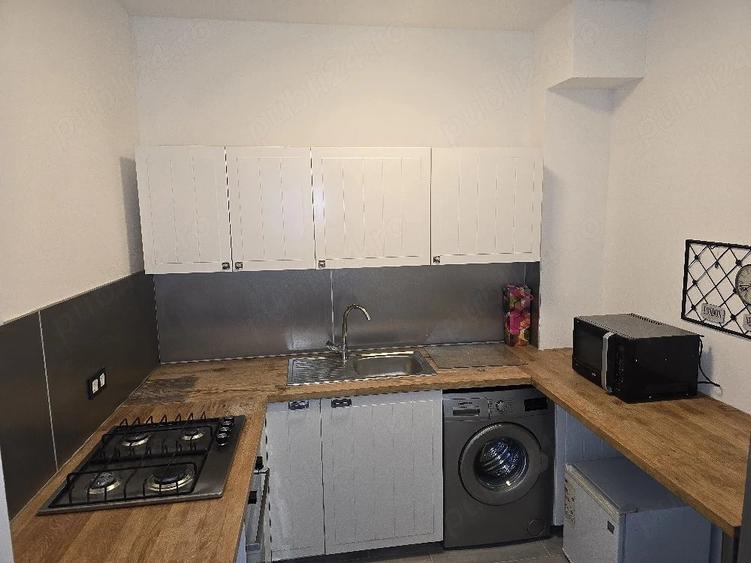 Apartament cu 2 camere decomandat în Sisești