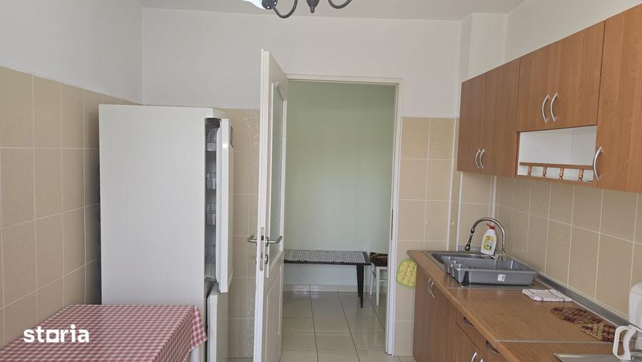 Apartament cu 2 camere decomandat în Liliacului