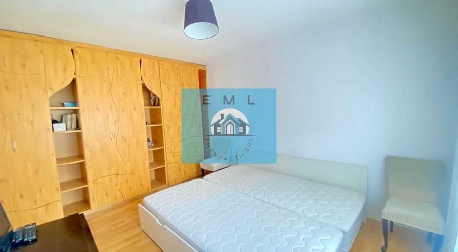 Apartament cu 3 camere decomandat în Snagov