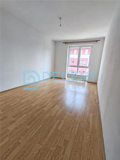 Spațiu comercial, de 80 mp, în Avantgarden