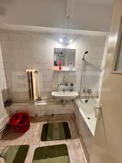 Apartament cu 4 camere decomandat, mobilat în Hunedoara