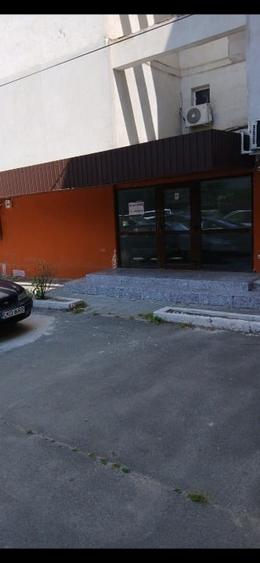 Spațiu comercial, de 20 mp, în Central