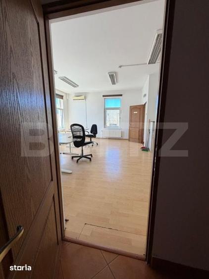 Spațiu comercial, de 5,438 mp, în Șoimuș