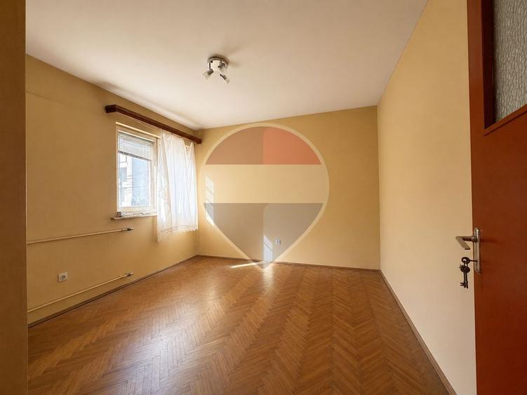 Apartament cu 3 camere de vânzare zona Bd Mamaia Constanta - 2