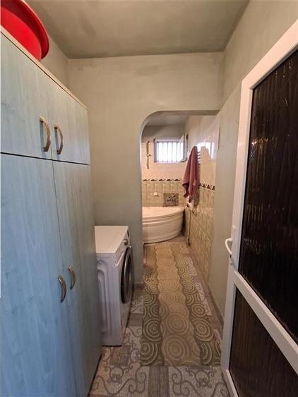 Apartament cu 3 camere decomandat, mobilat în Terezian
