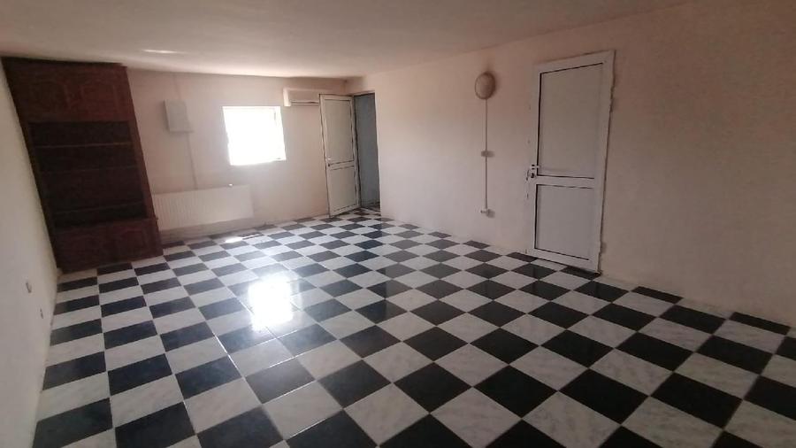 Casă individuală cu 8 camere cu Teren 625 Mp în Snagov
