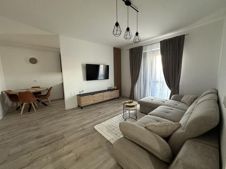 Apartament cu 2 camere decomandat în Giroc