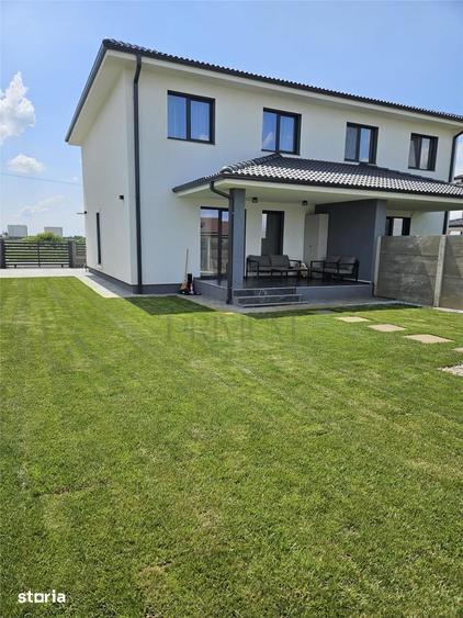 Casă cu 4 camere cu Teren 262 Mp în Central