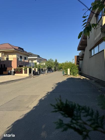 Casă cu 7 camere cu Teren 1146 Mp în Crevedia