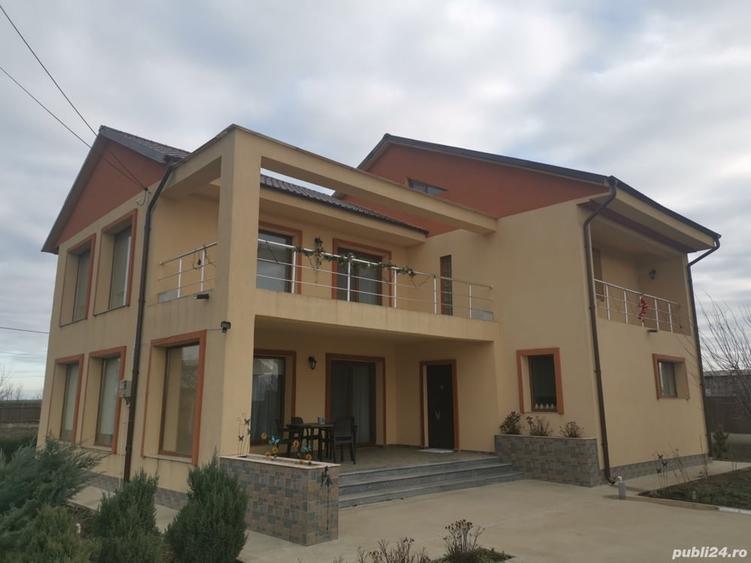 Casă cu 4 camere cu Teren 1385 Mp în Central